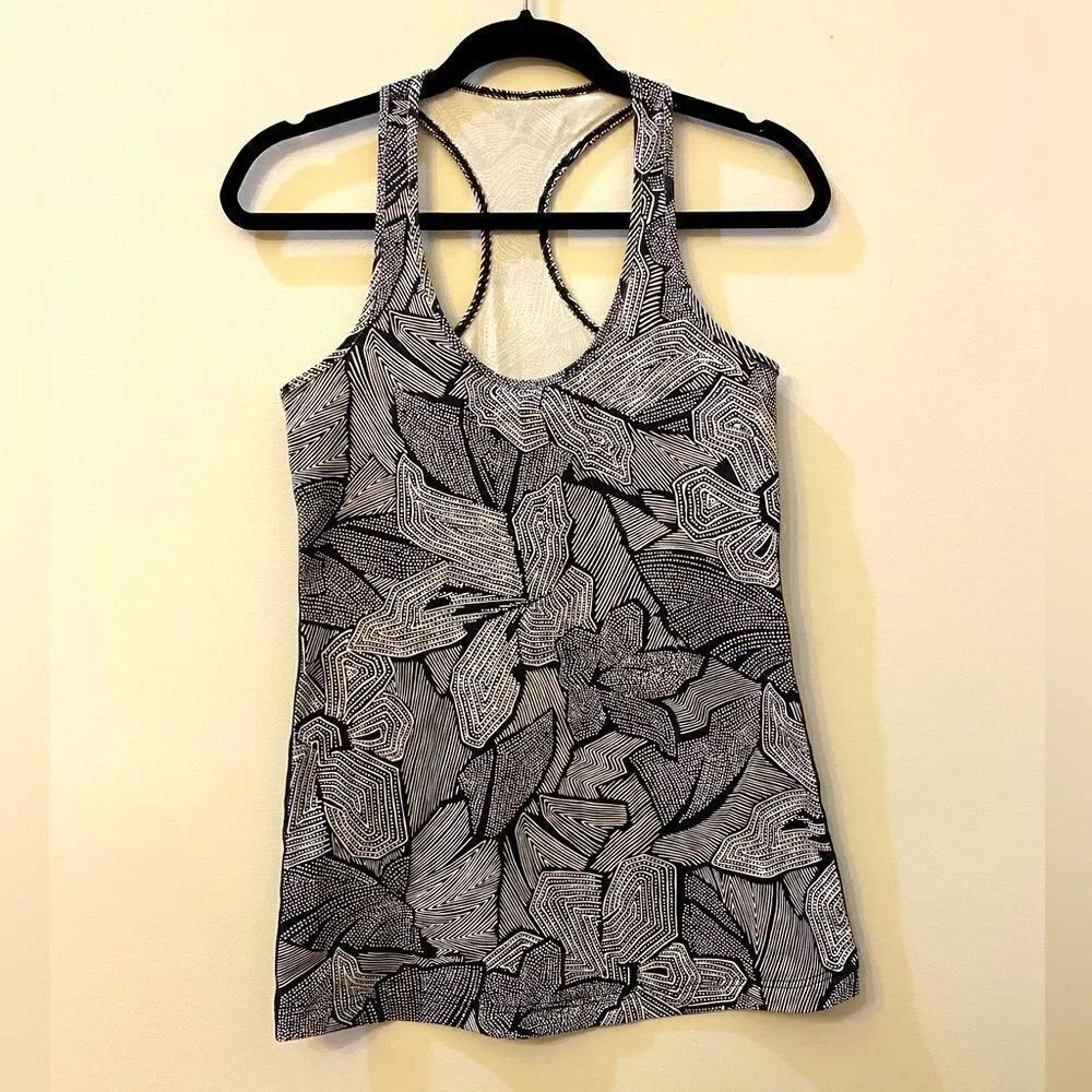 Lululemon Cool Racerback Top Women Size 6